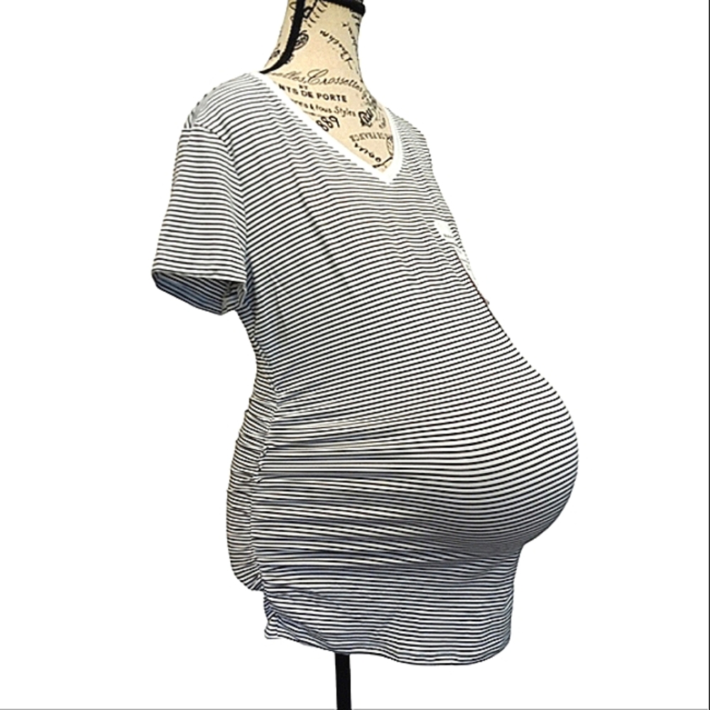 Motherhood Size 6 NWT Maternity Soft V-neck Short Sleeve Tee Comfy Casual Boho